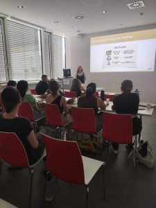 Academic vs. industry: differences between CVs and applications by Sally Williamson